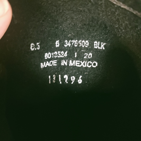 NWOT Frye Veronica Short Boots in Black - Picture 10 of 17